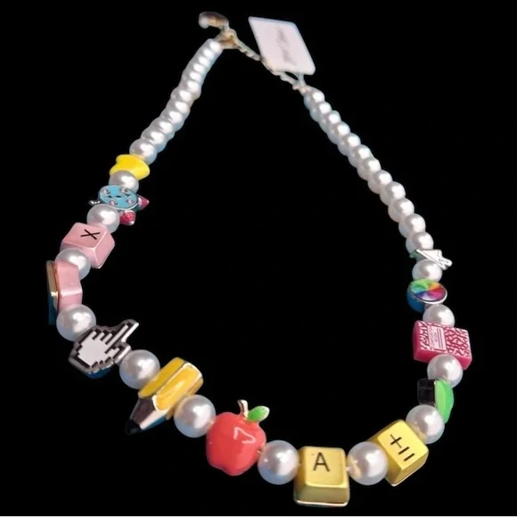BETSEY JOHNSON SET Back to School Charm & Faux Pearl Necklace & Bracelet NEW NWT - Picture 3 of 16